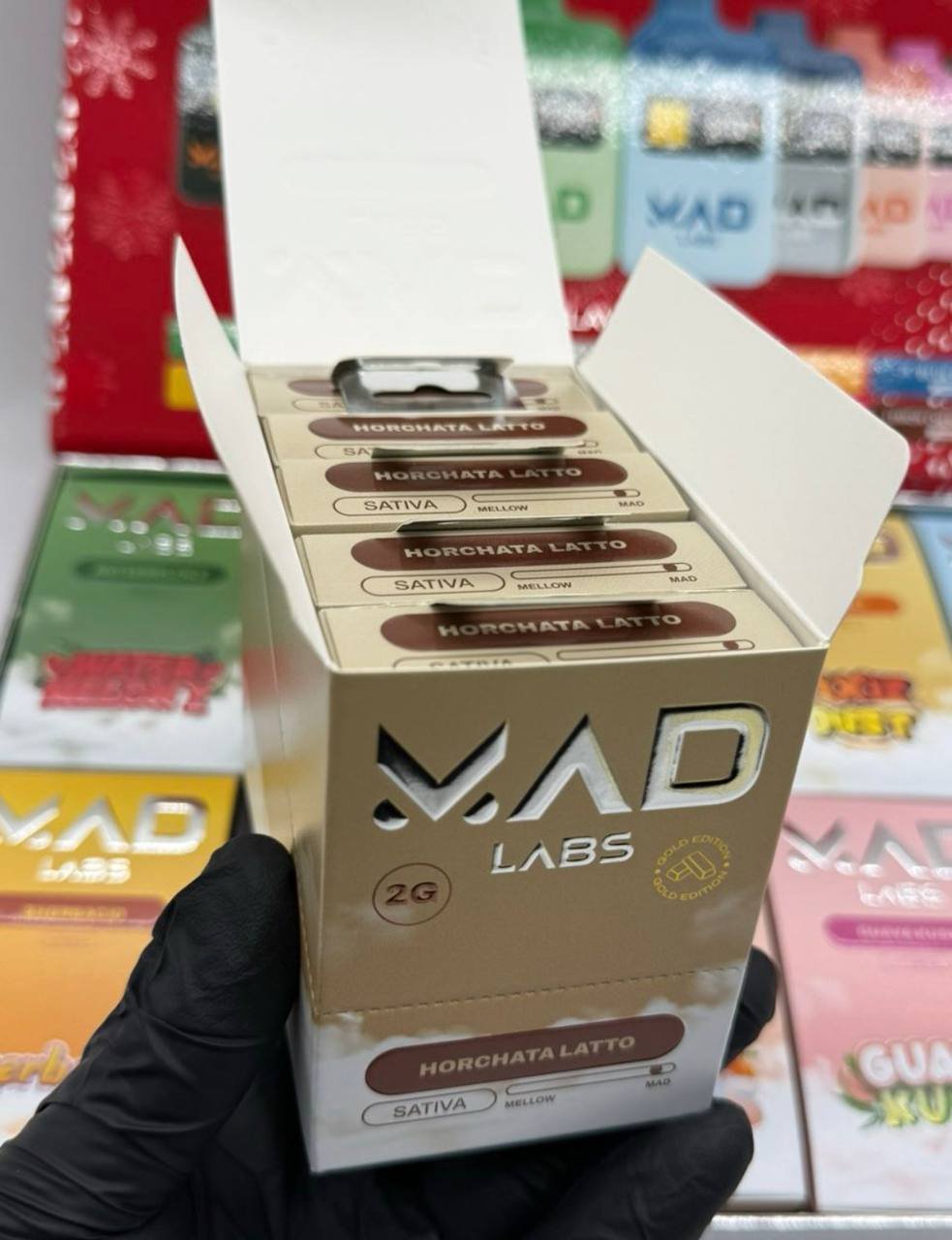 mad labs 2g disposable christmas edition mad labs 2g disposable christmas edition