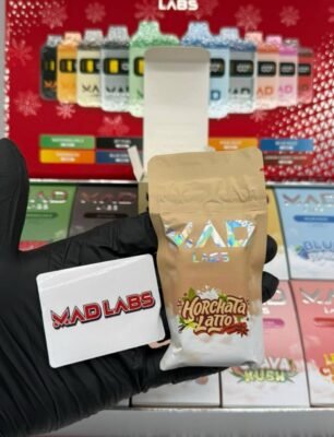 Mad Labs 2G Disposable Christmas Edition mad labs 2g disposable christmas edition